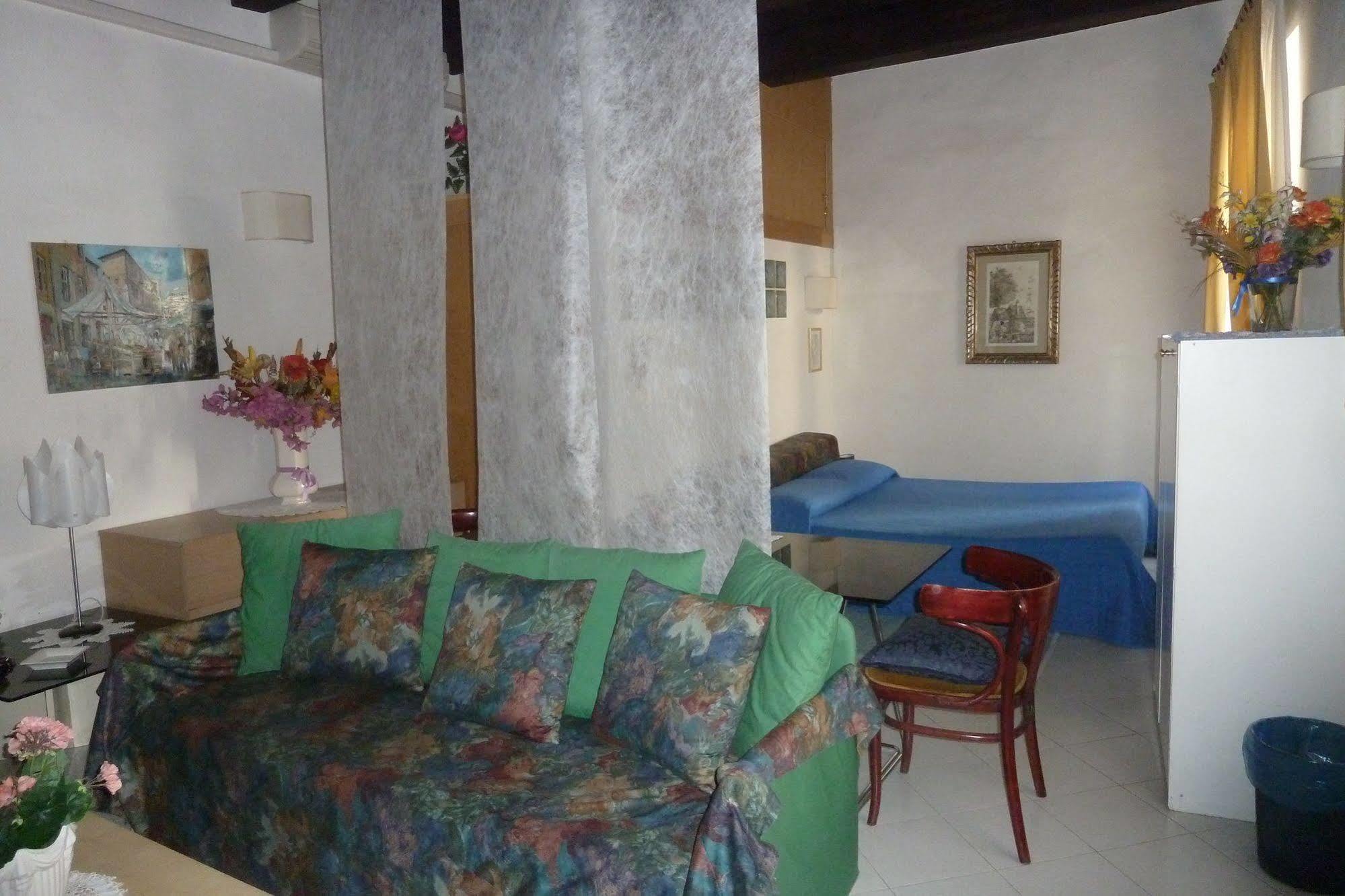 Bed and Breakfast Bb Santa Rosa à Viterbe Extérieur photo